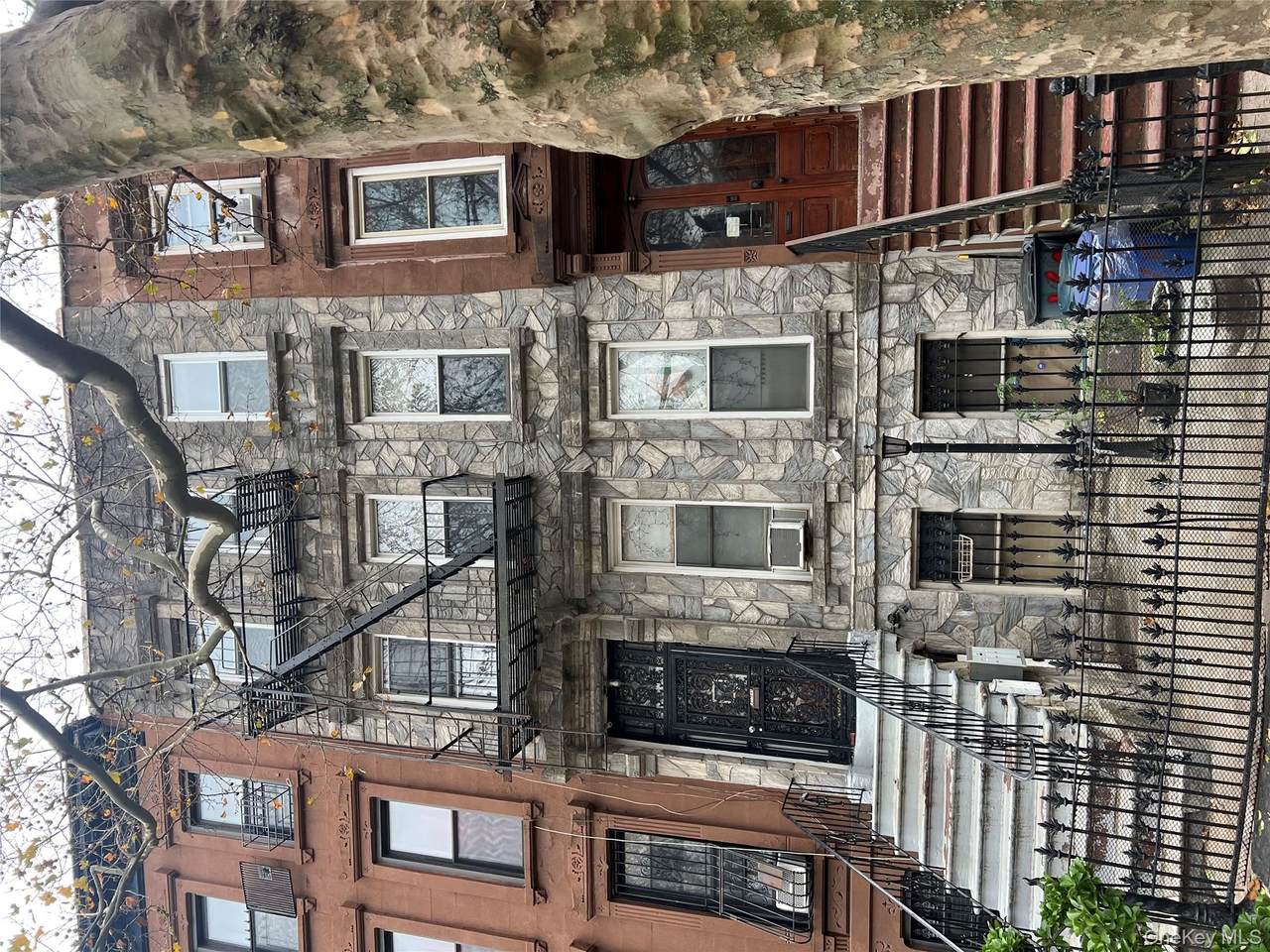 160 Decatur Street - Photo 1