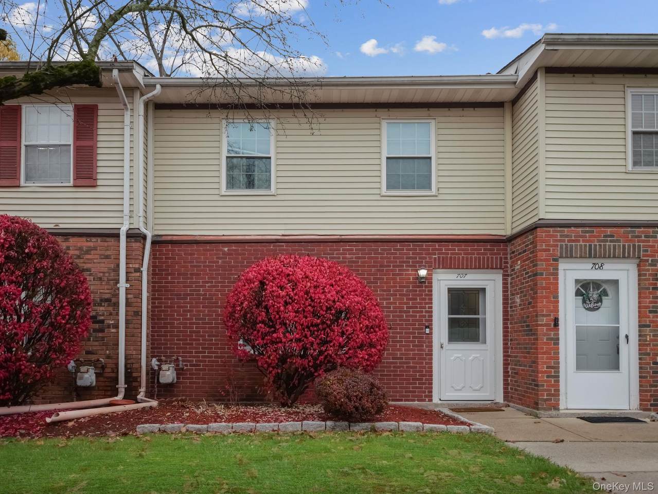 276 Temple Hill Road - Photo 1