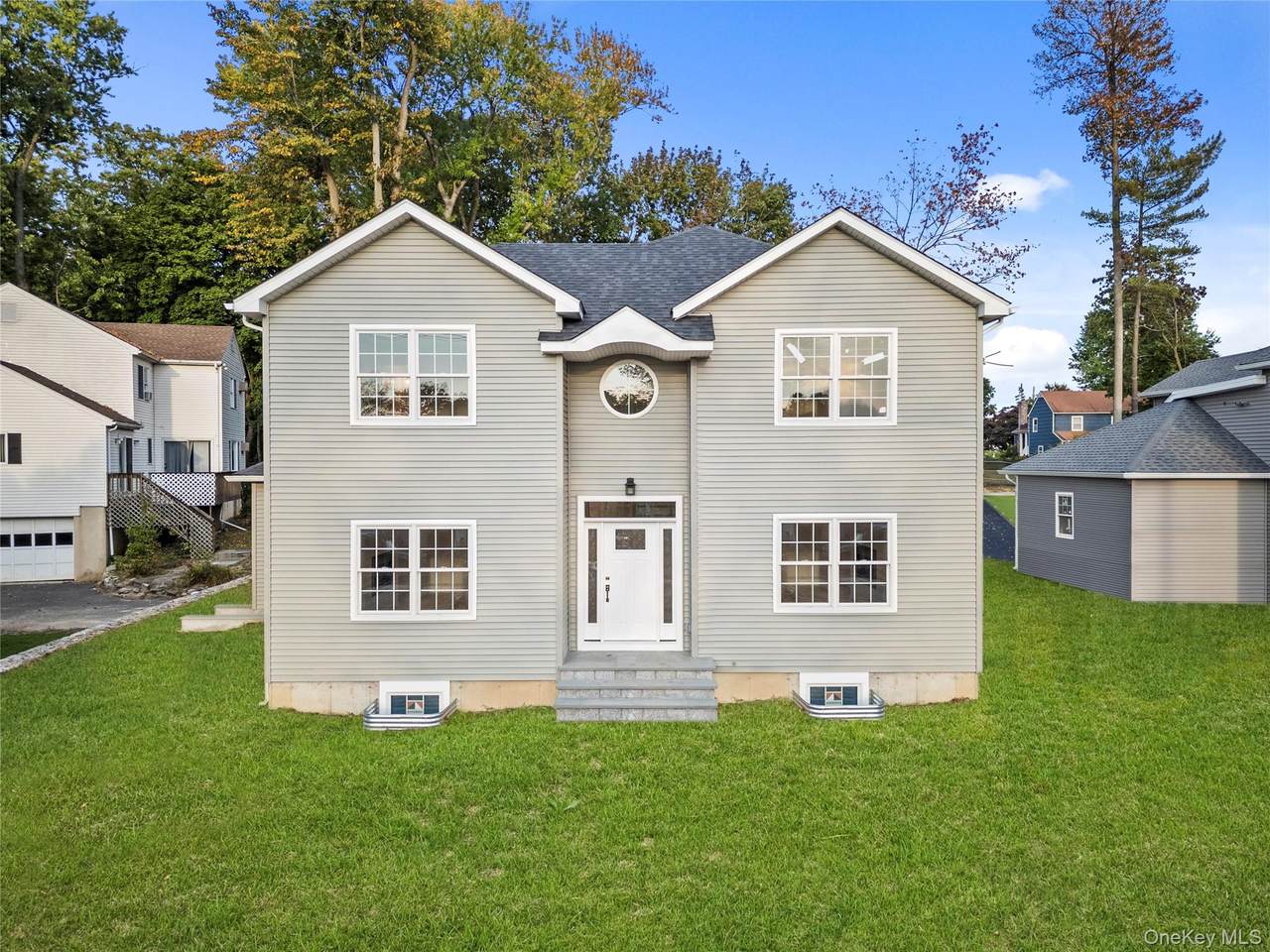567 King Street - Photo 1