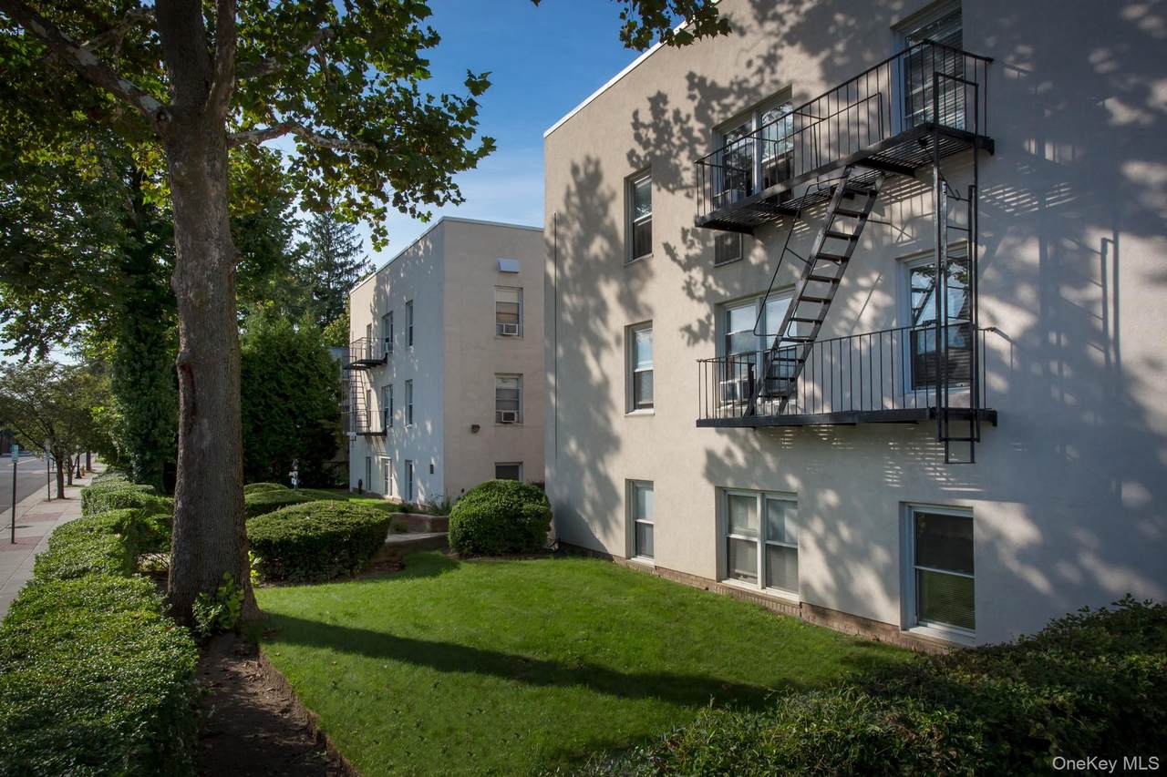 322 Bevelander Place - Photo 1