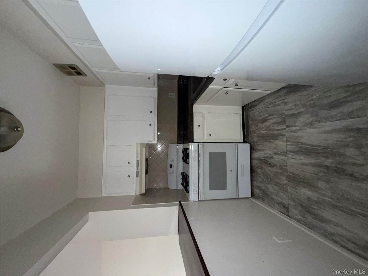 251 Woodland Avenue - Photo 1