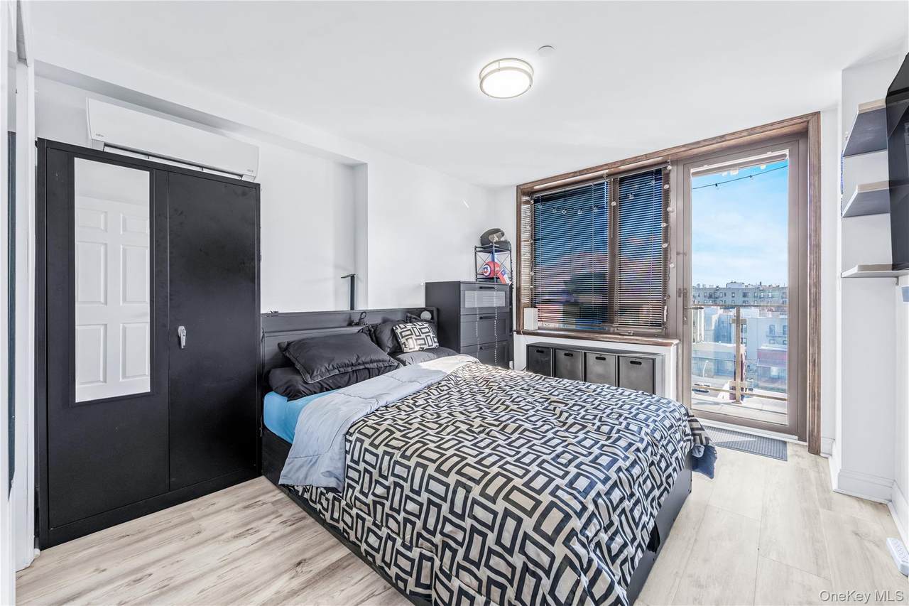 30-63 31st Street - Photo 1