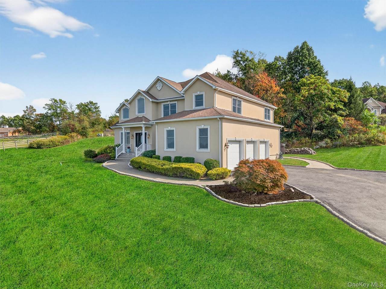 11 Dorian Way - Photo 1
