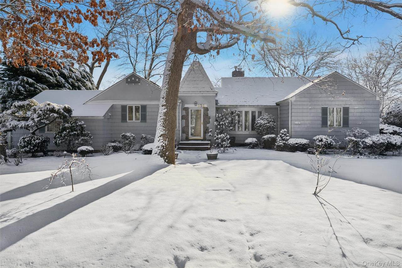 232 Round Hill Road - Photo 1