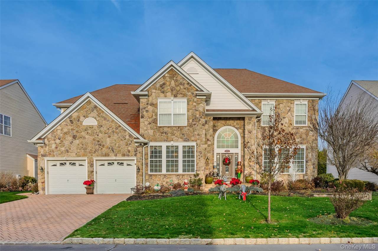 4 Avolet Court - Photo 1