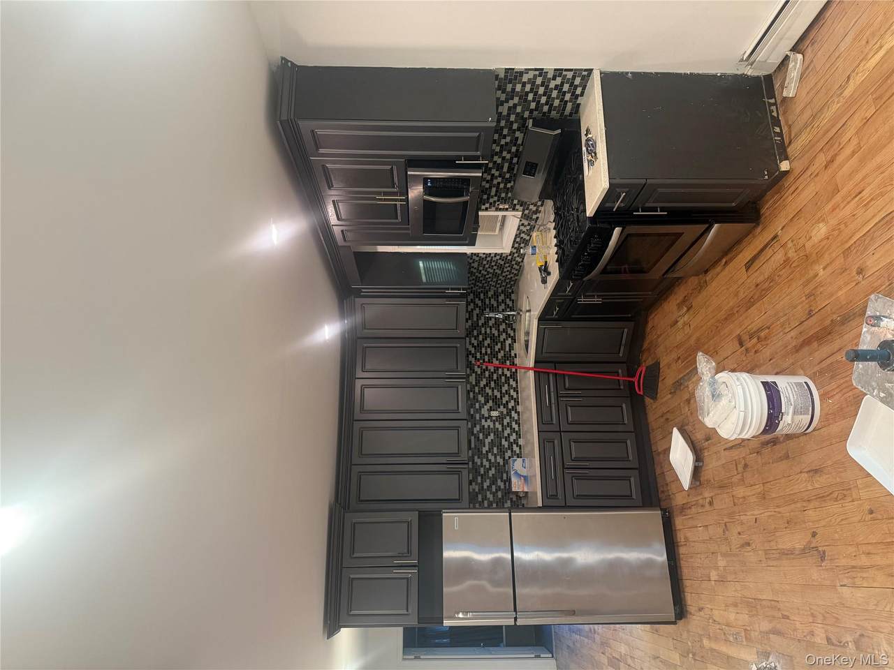 28 Clinton Avenue - Photo 1