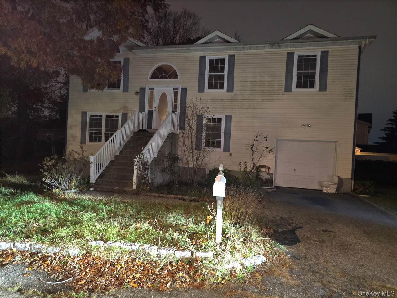 22 Woodland Street - Photo 1