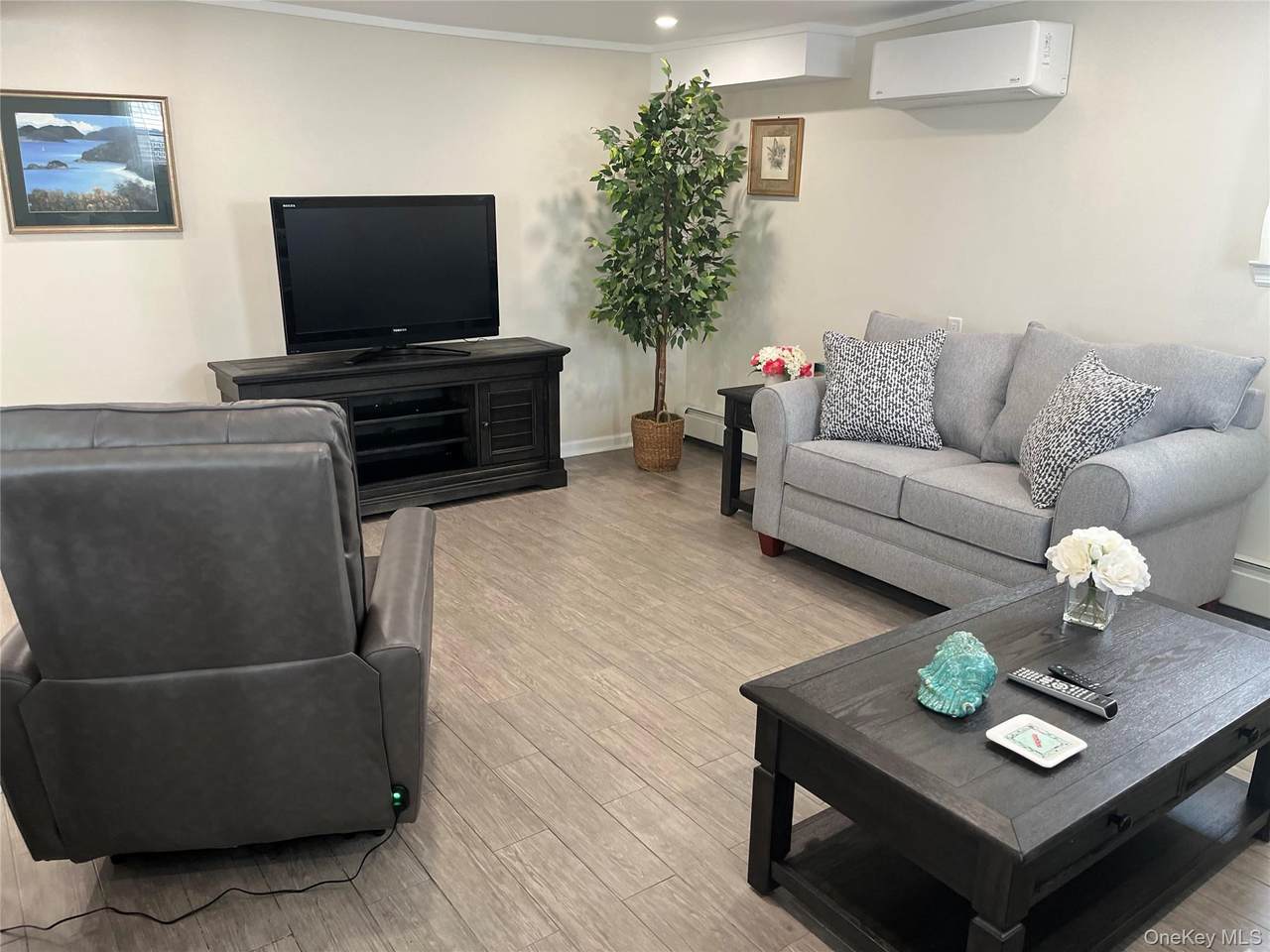 321 Walnut Street - Photo 1