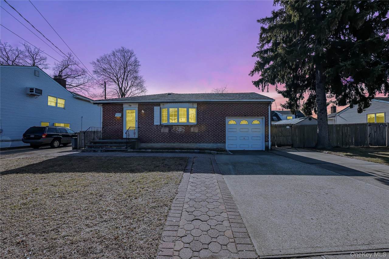 94 Conklin Street - Photo 1