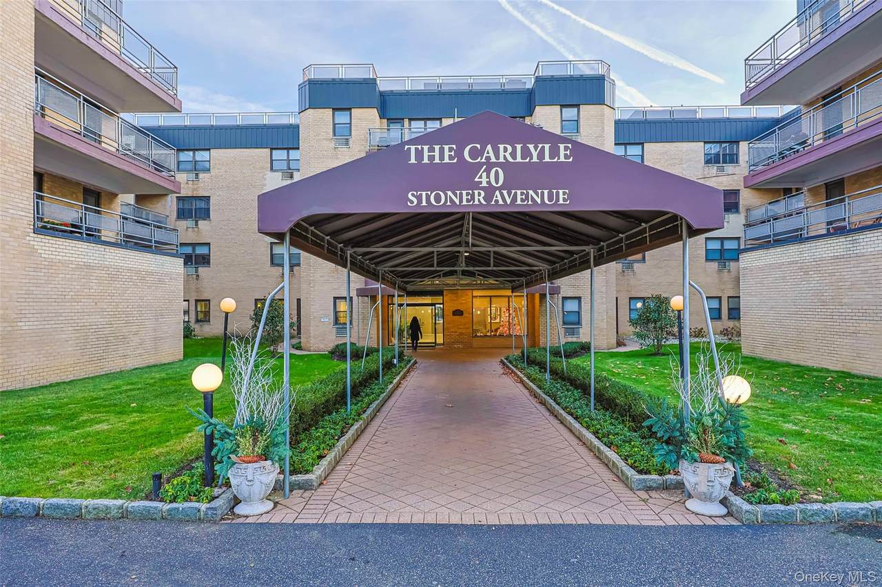 40 Stone Avenue - Photo 1