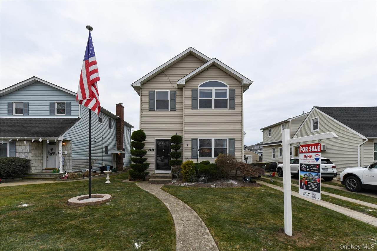 2688 Rosebud Avenue - Photo 1