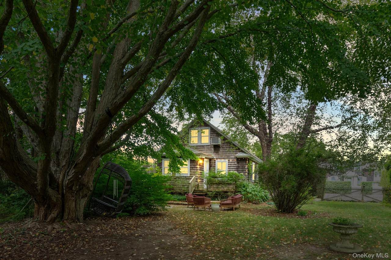 10 Pleasant - Photo 1