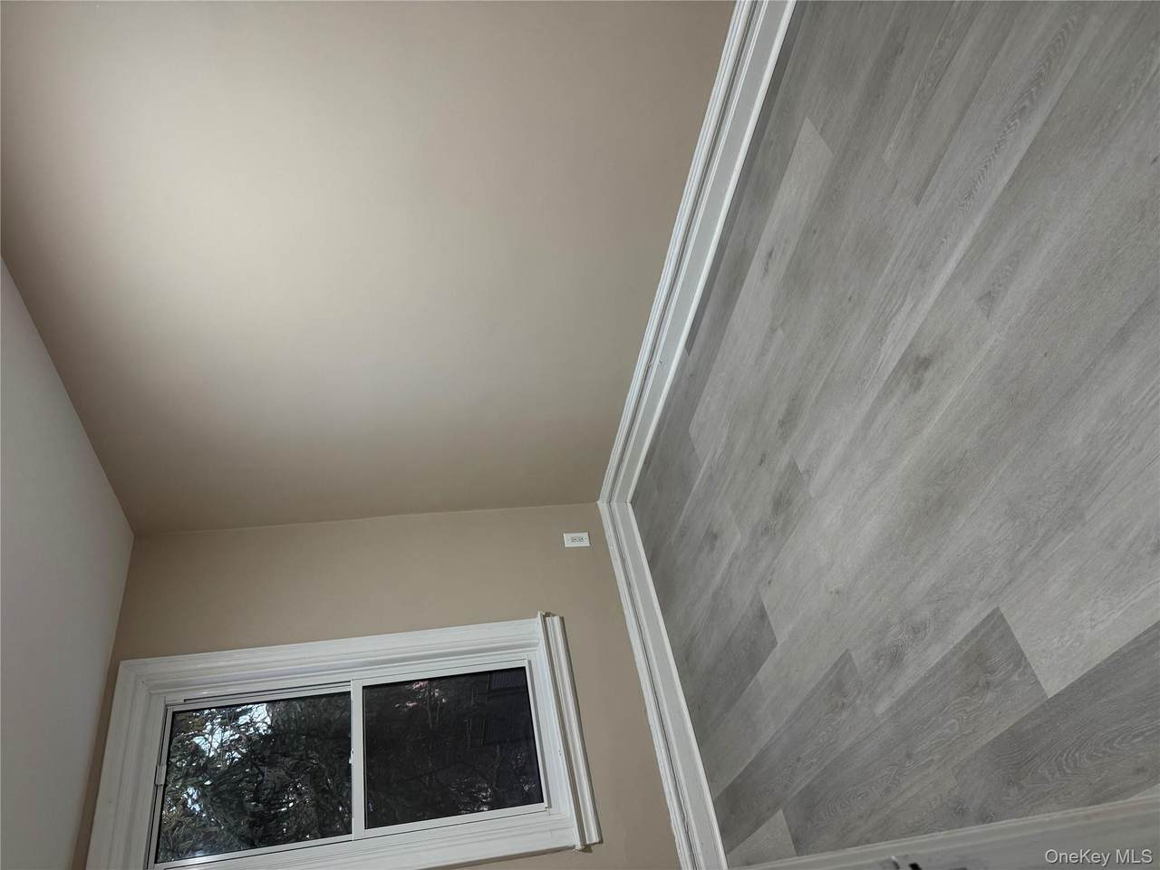 10617 Metropolitan Avenue - Photo 1
