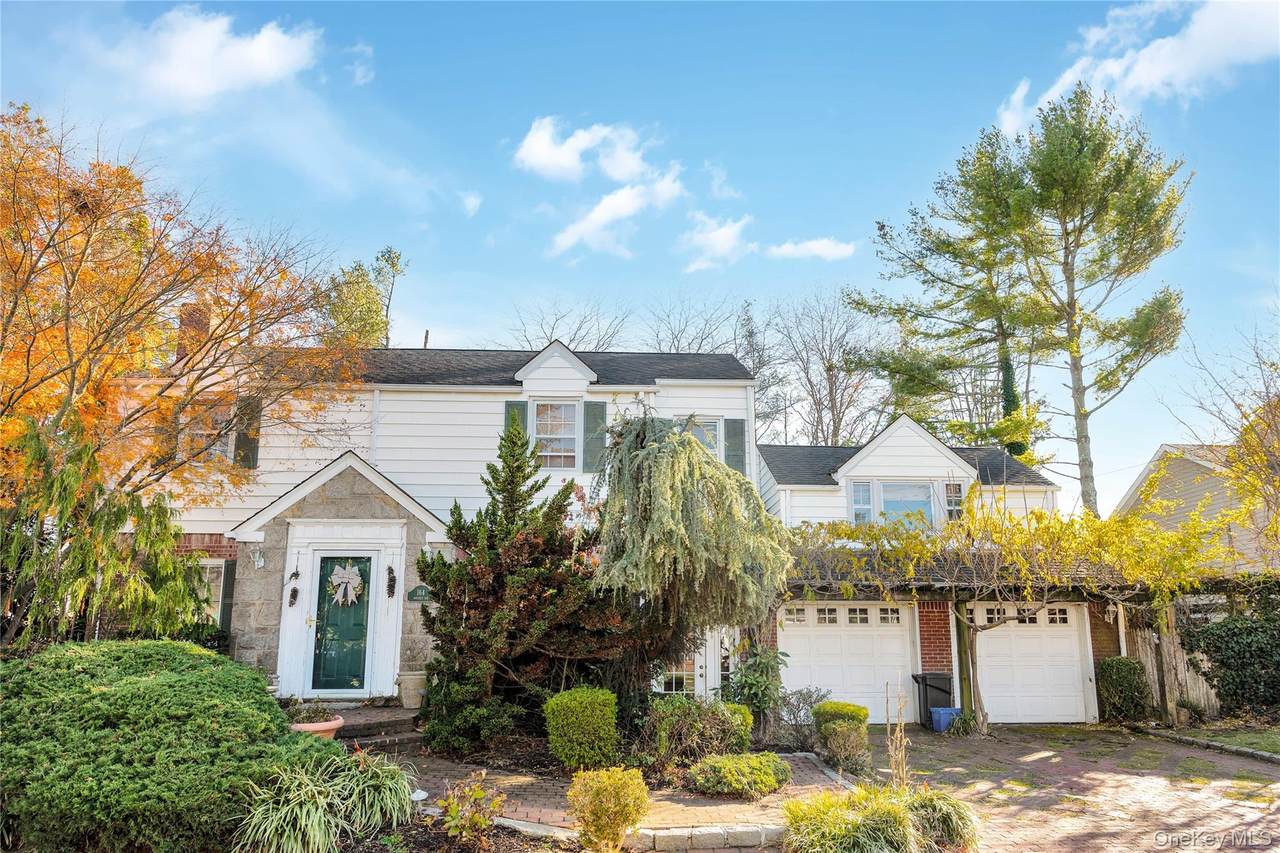 164 Waverly Avenue - Photo 1