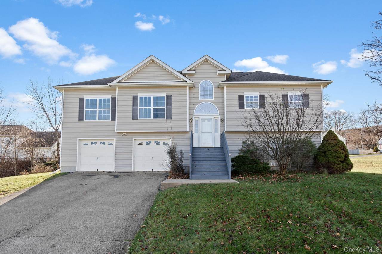 17 Carmella Road - Photo 1