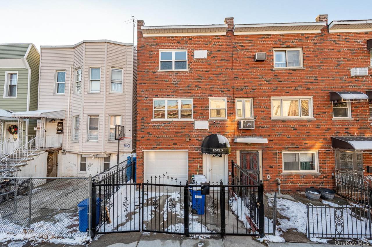 1913 Barnes Avenue - Photo 1