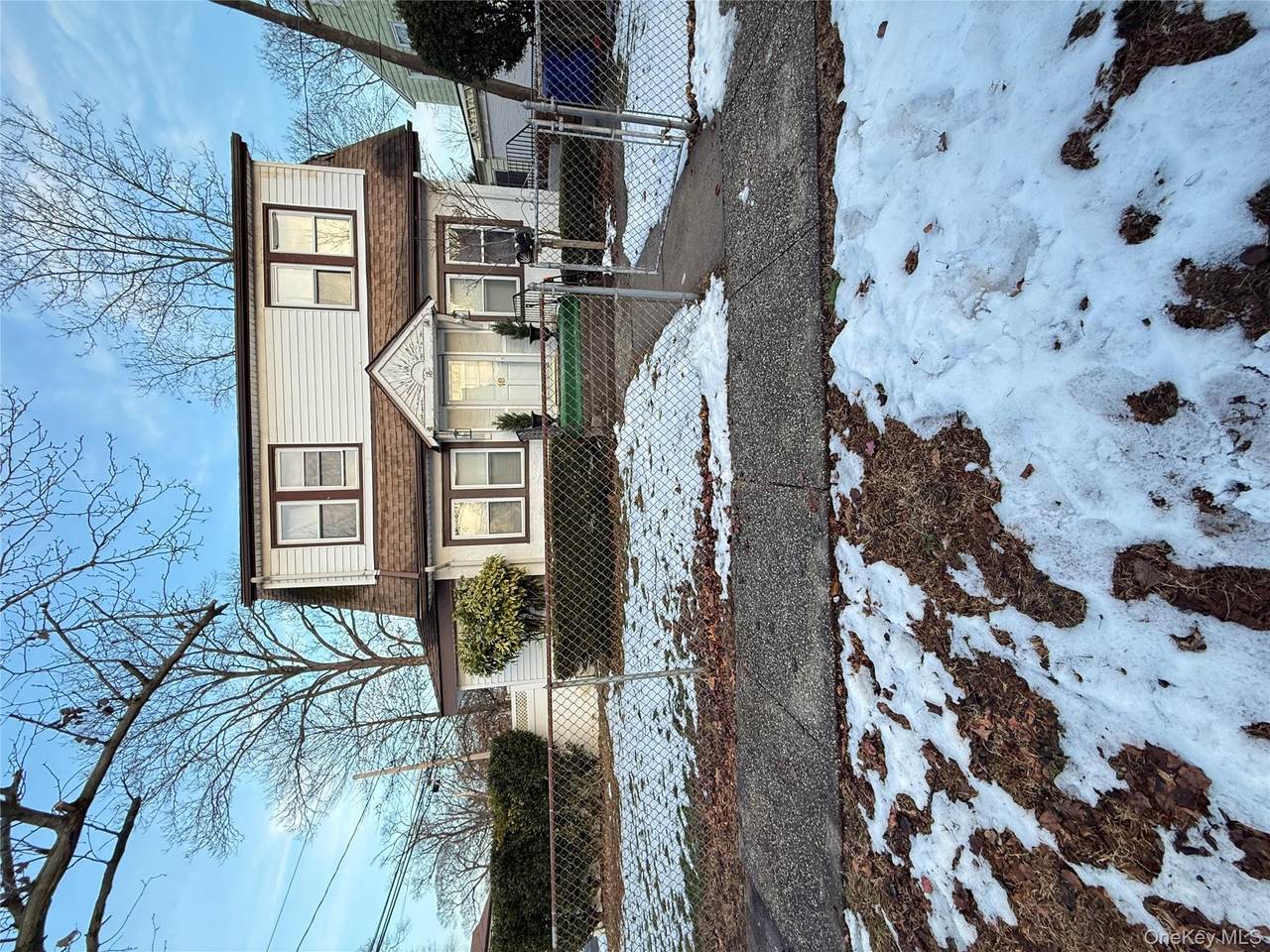 18 Hotchkiss Place - Photo 1