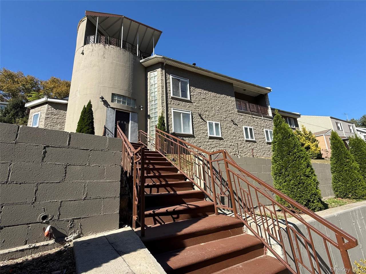 260 Hutchinson Boulevard - Photo 1