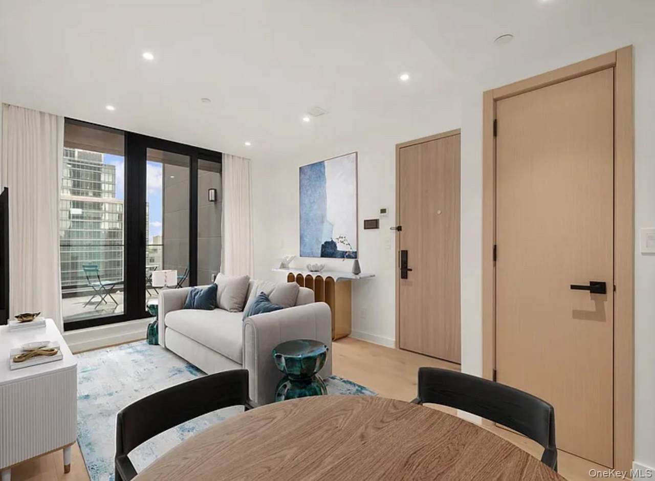 4262 Hunter Street - Photo 1