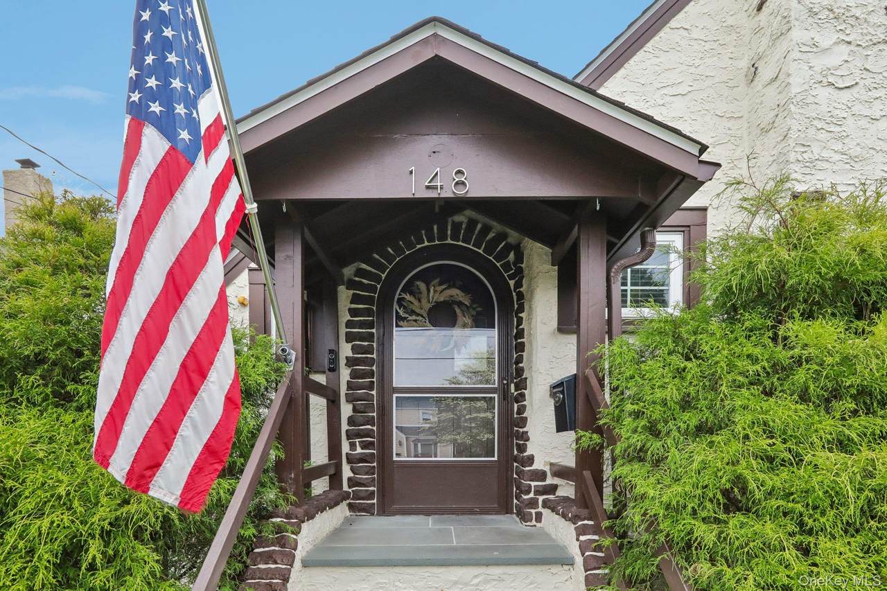 148 Chelsea Street - Photo 1