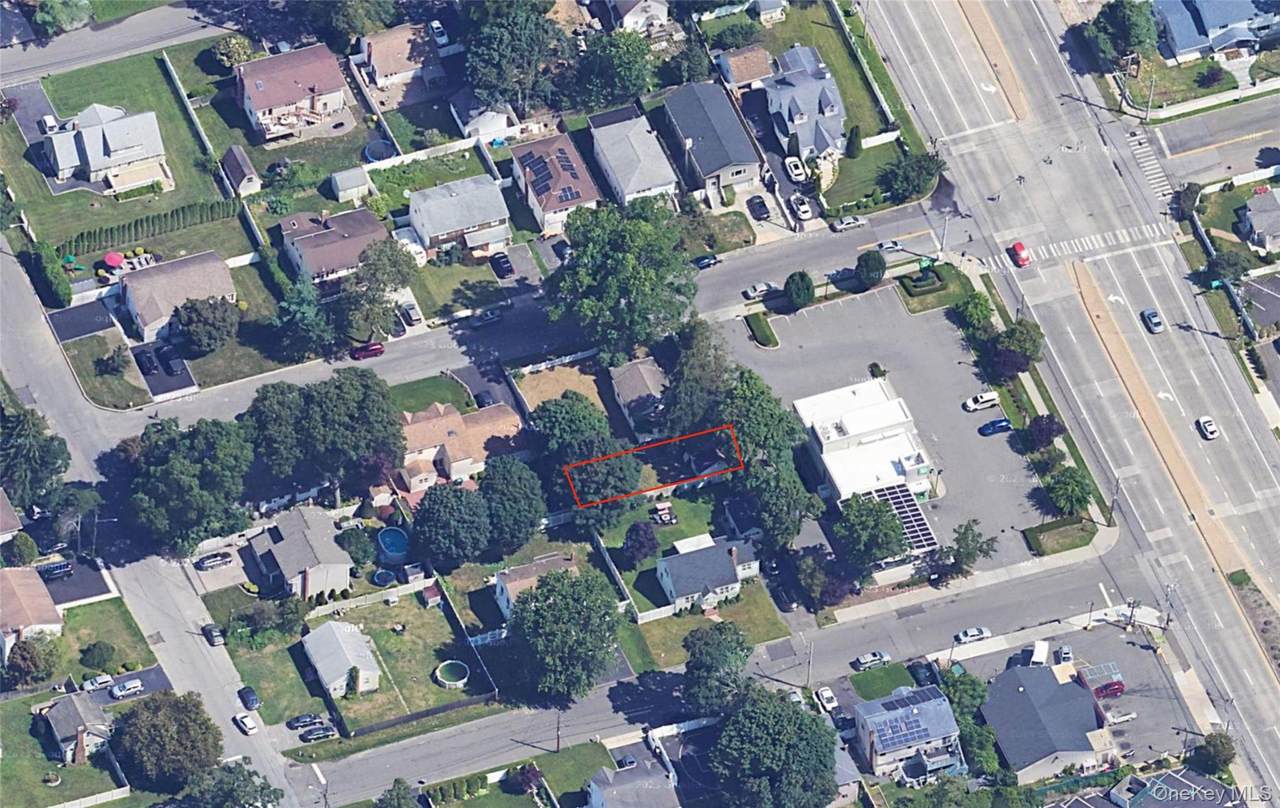  Kenmore Street - Photo 1