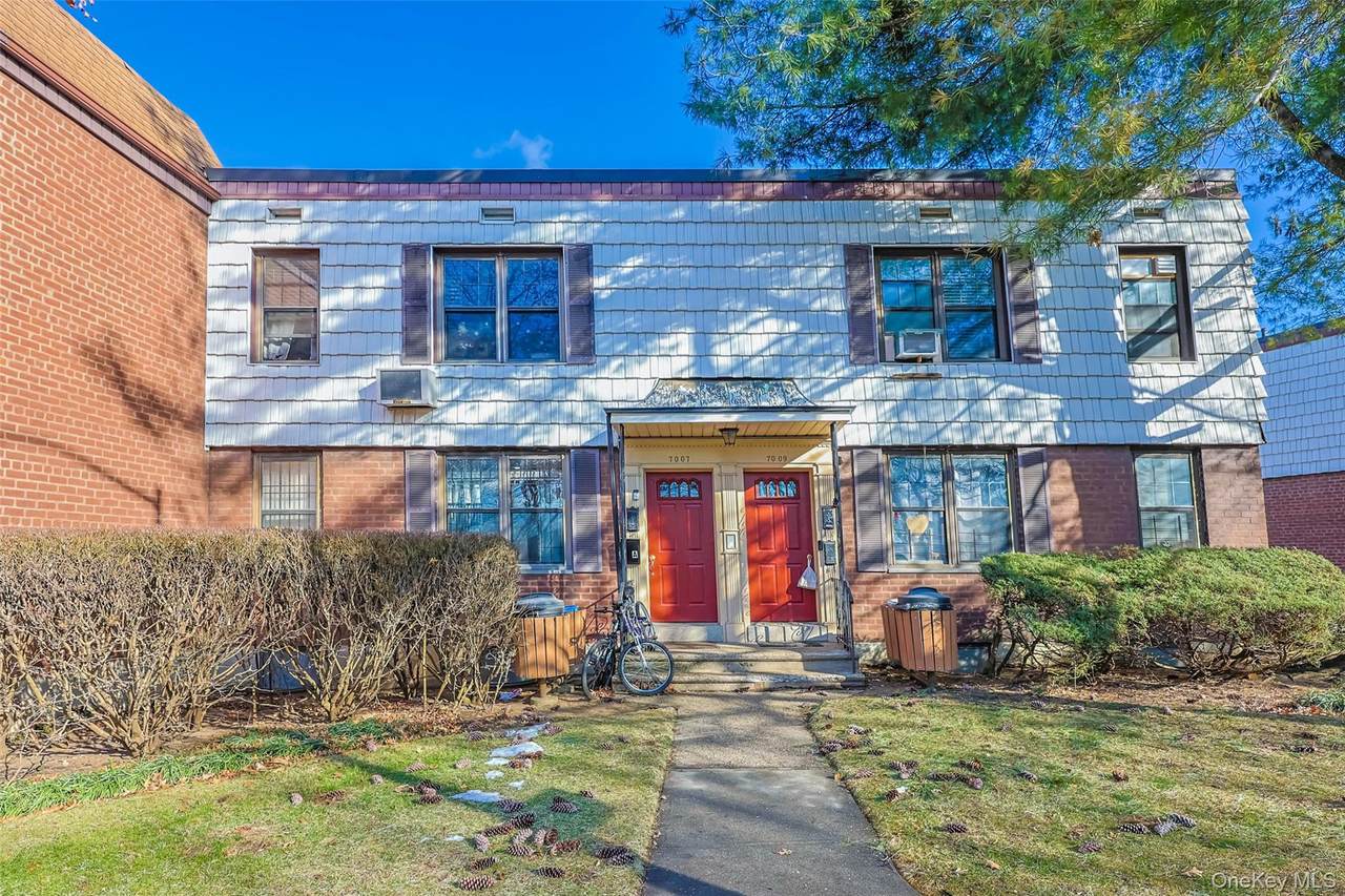 70-07 Park Drive - Photo 1