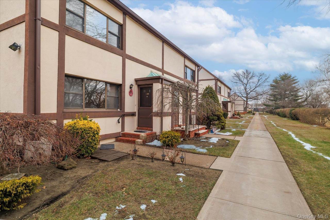 105 15th Street - Photo 1