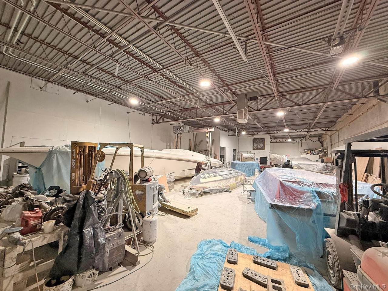 75 Jefryn Boulevard - Photo 1