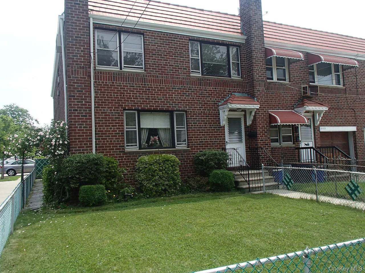 10-01 154 Street - Photo 1