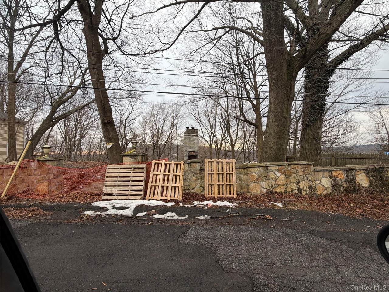 21 Amawalk Road - Photo 1