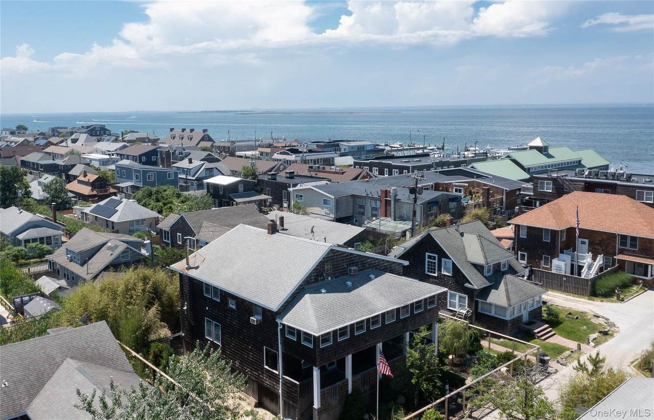 639 Ocean Breeze Walk - Photo 1