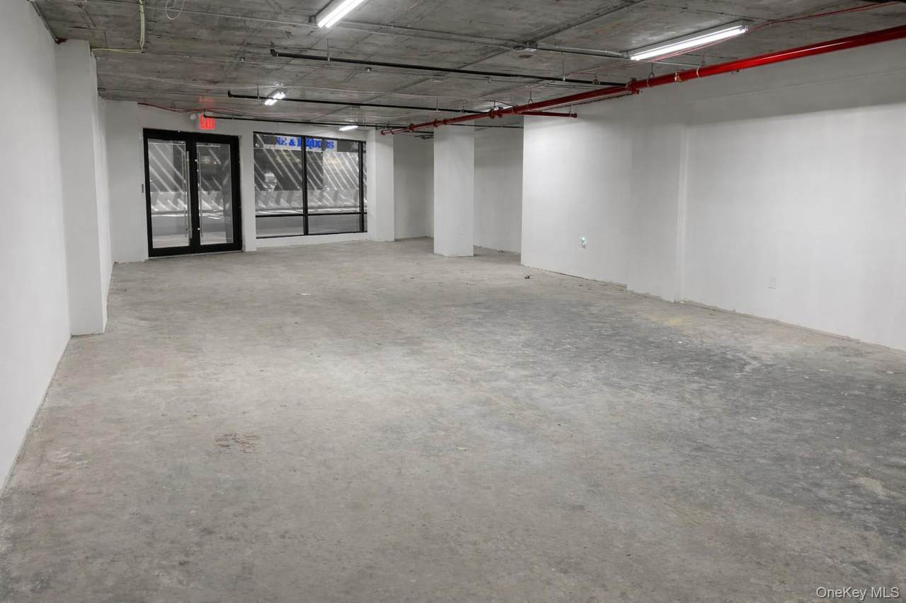 52-16 Roosevelt Avenue - Photo 1