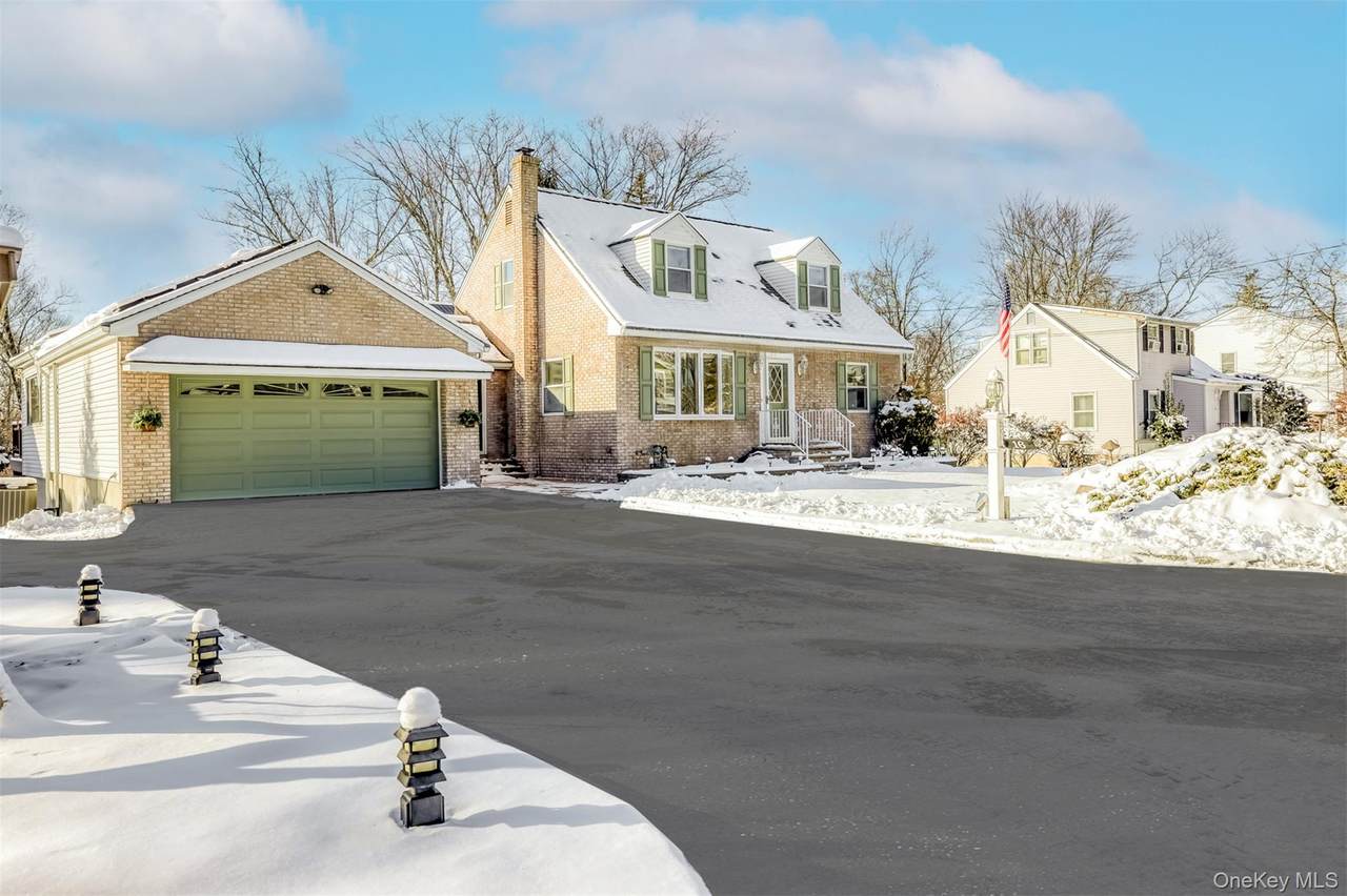 16 Highview Avenue - Photo 1