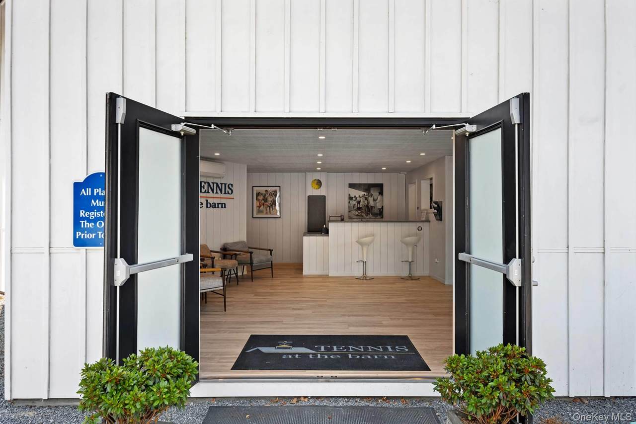 142 Montauk Highway - Photo 1