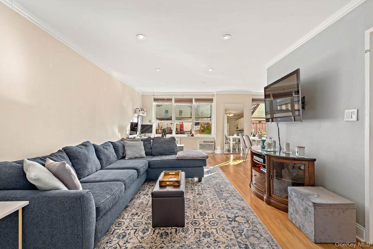 5730 Mosholu Avenue - Photo 1