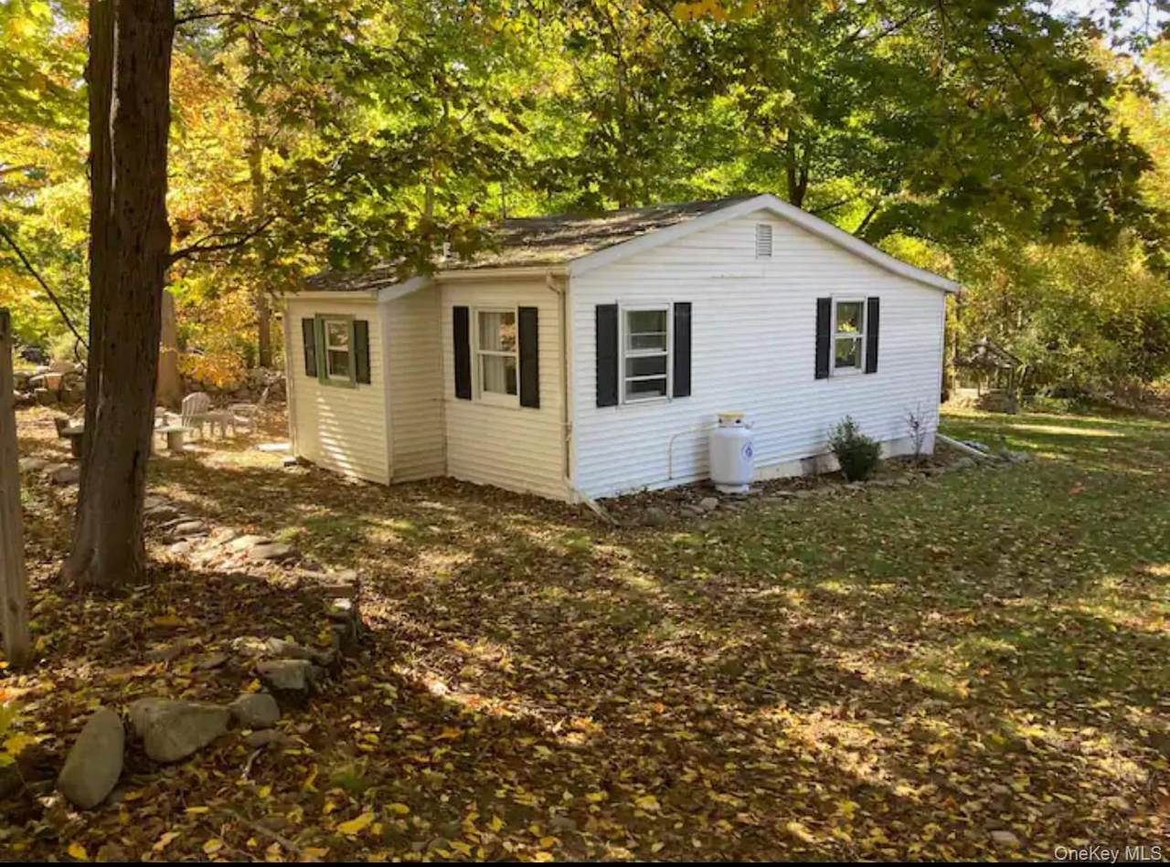 21 Derussey Lane - Photo 1