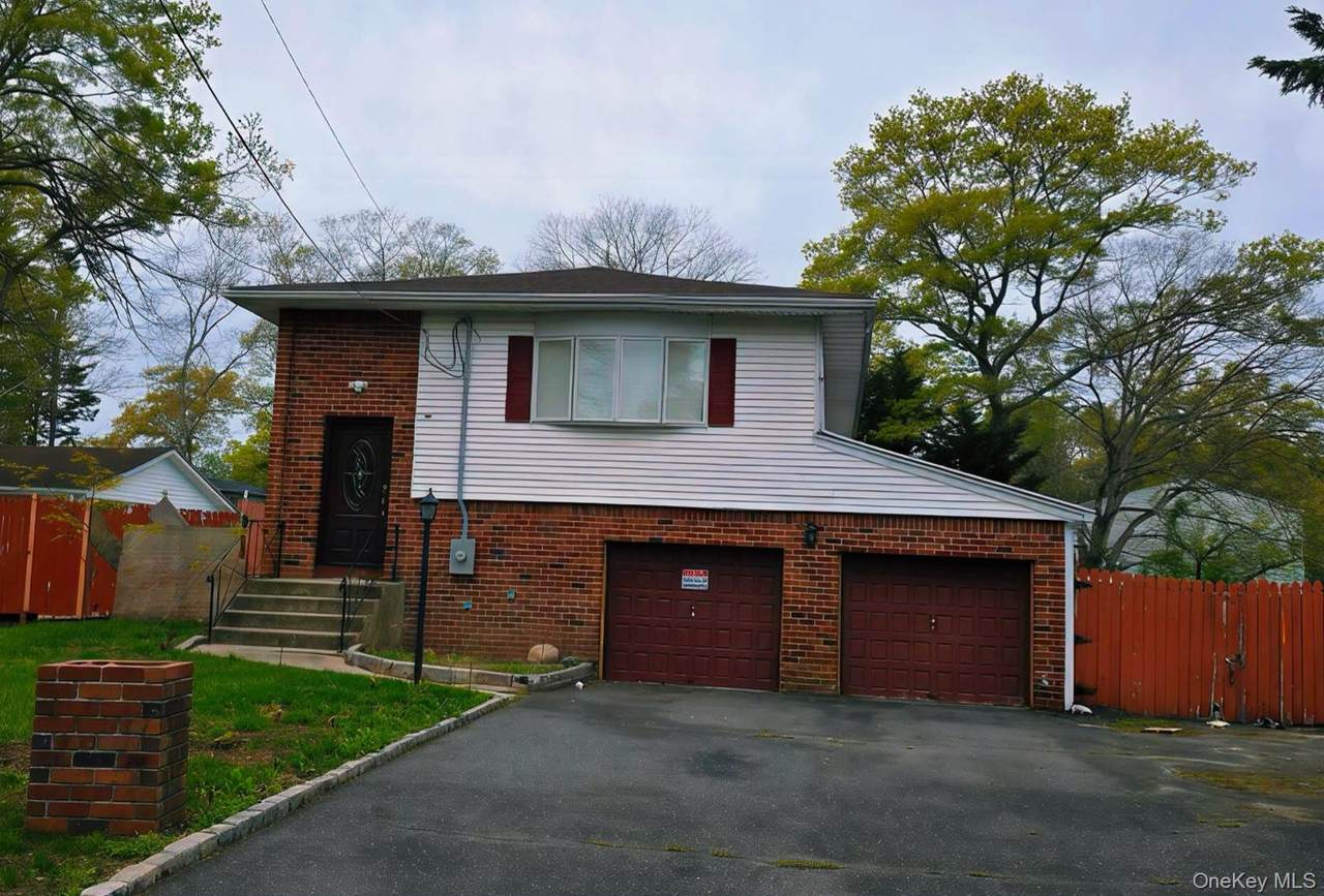 1334 Connetquot Avenue - Photo 1