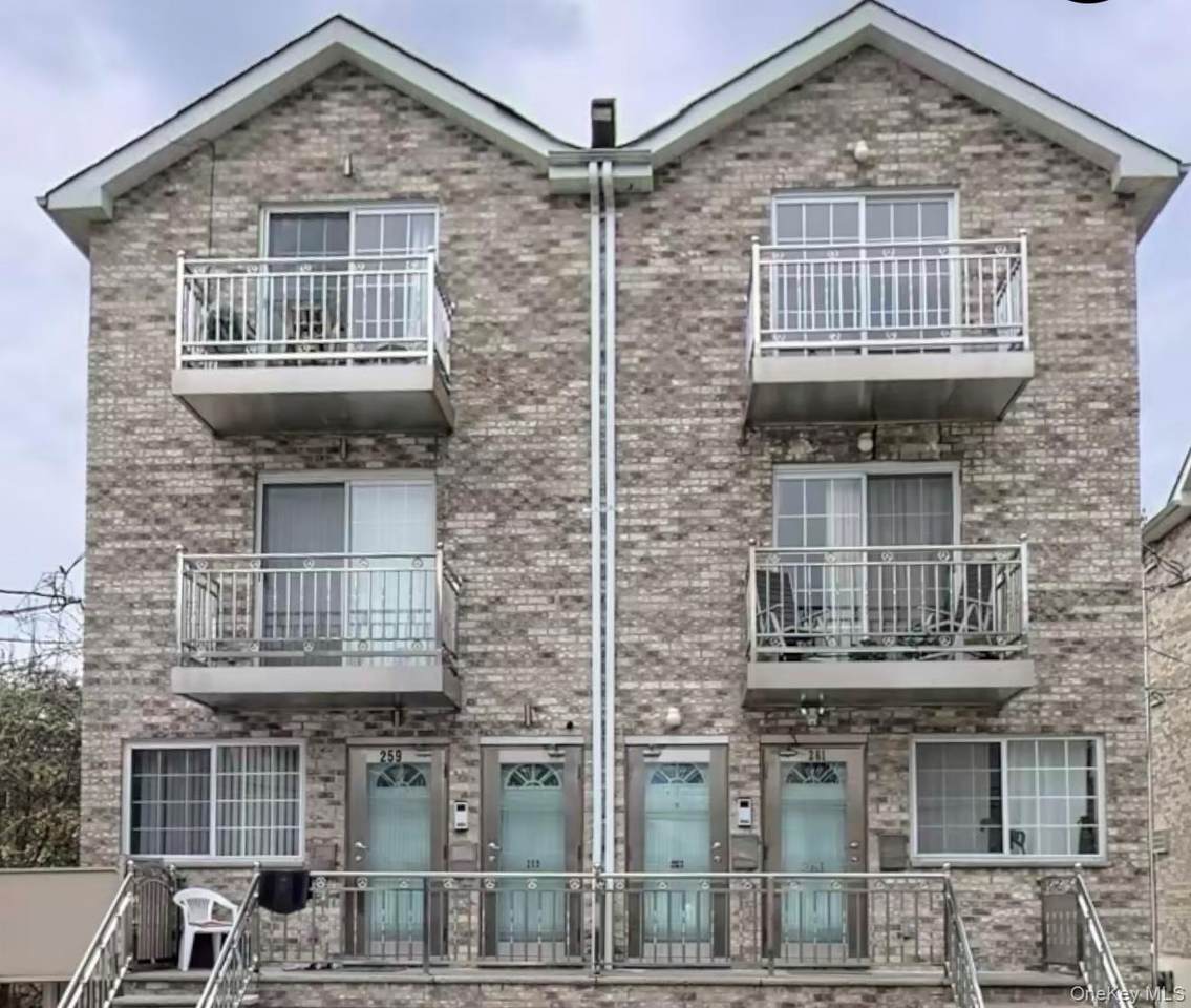 259 Davis Avenue - Photo 1