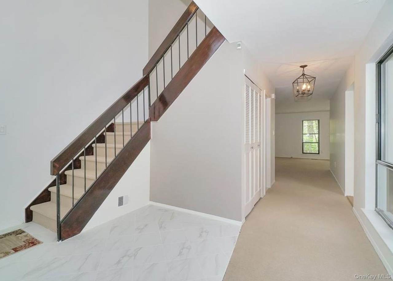 277 Vista Drive - Photo 1