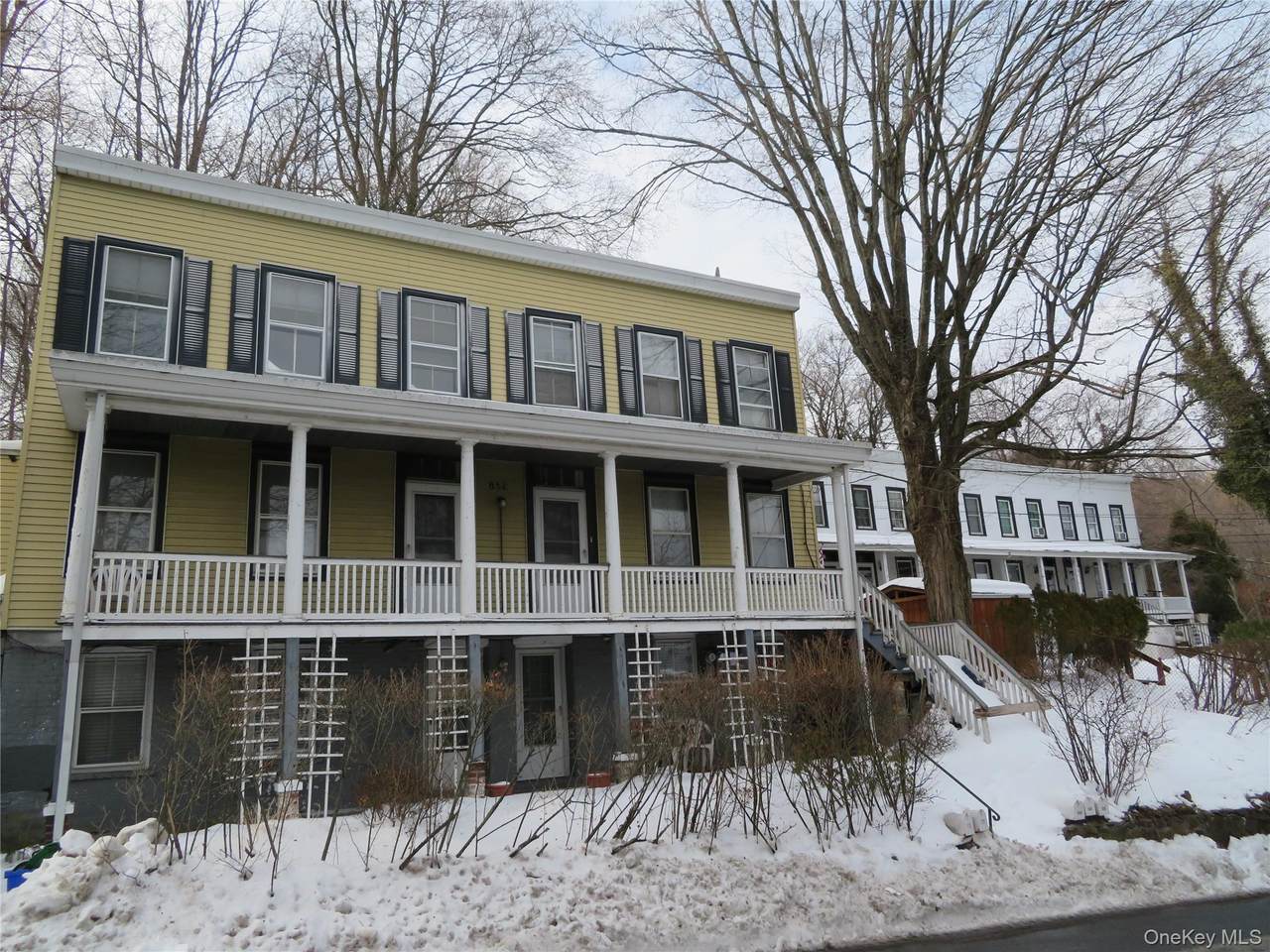 125 Hudson Terrace - Photo 1