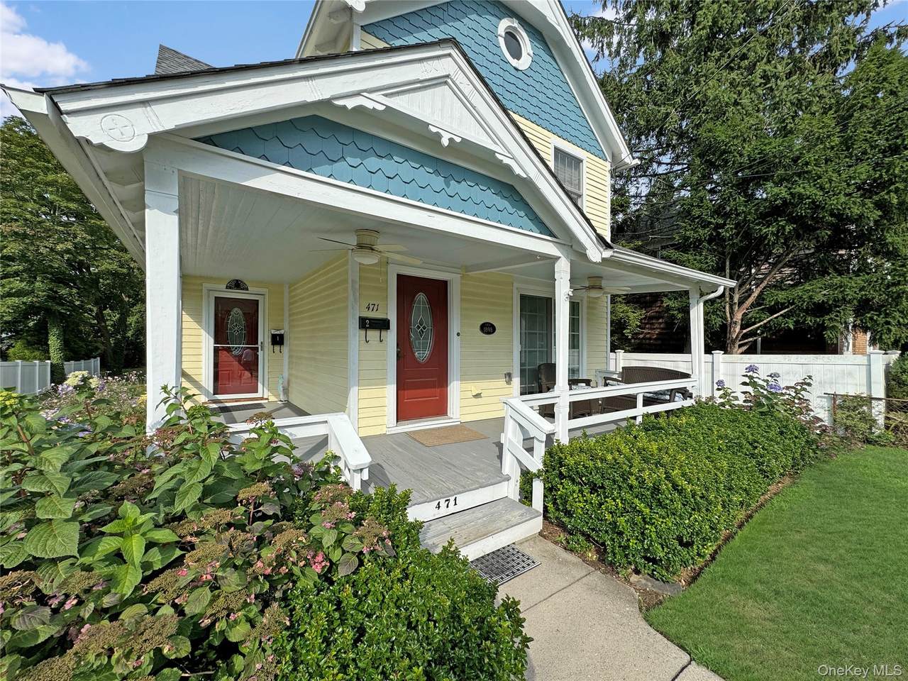 471 Main Street - Photo 1