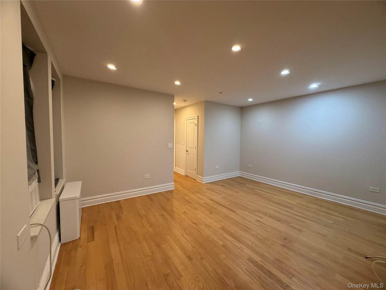 10920 Queens Boulevard - Photo 1