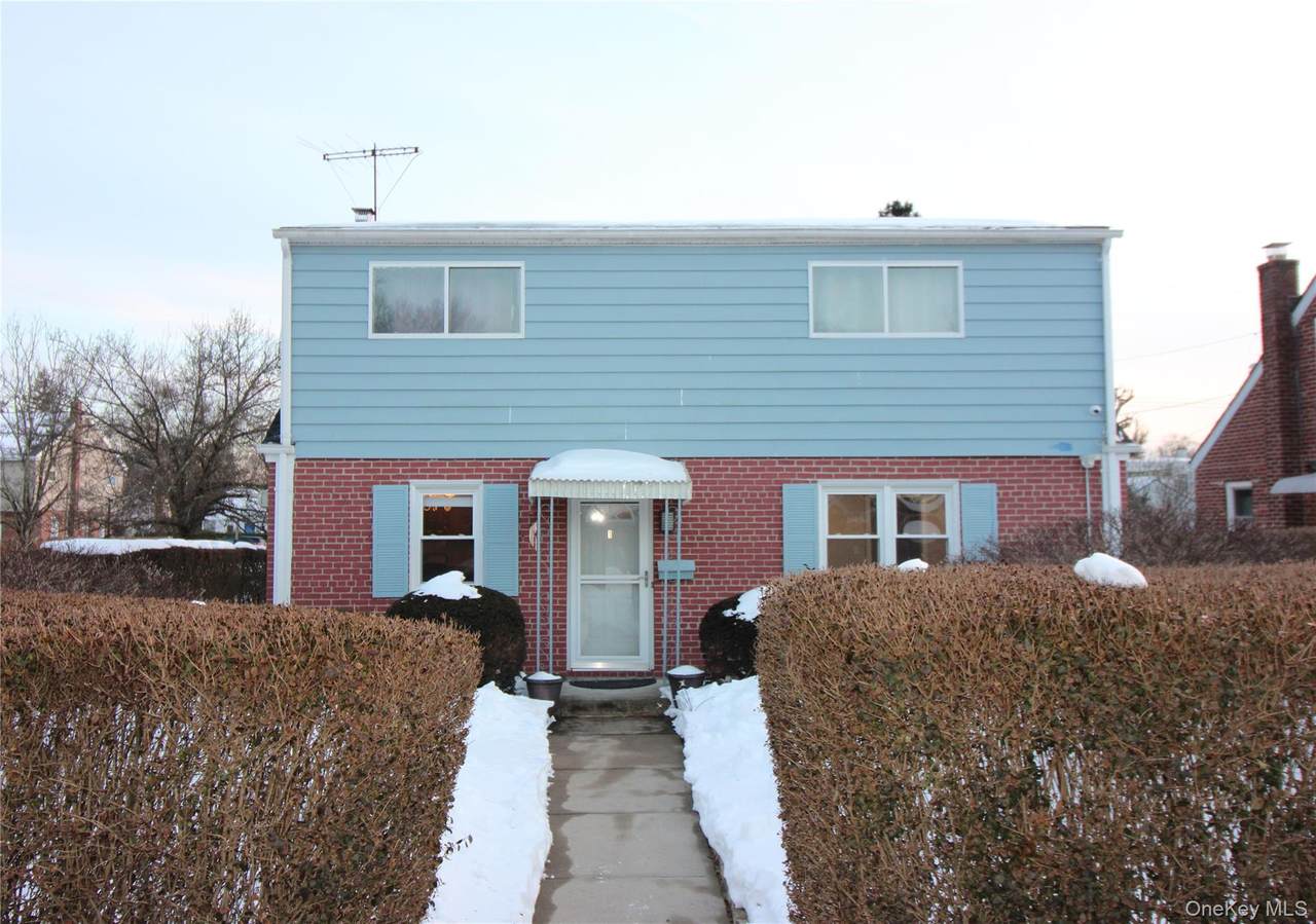 1 Pine Place - Photo 1