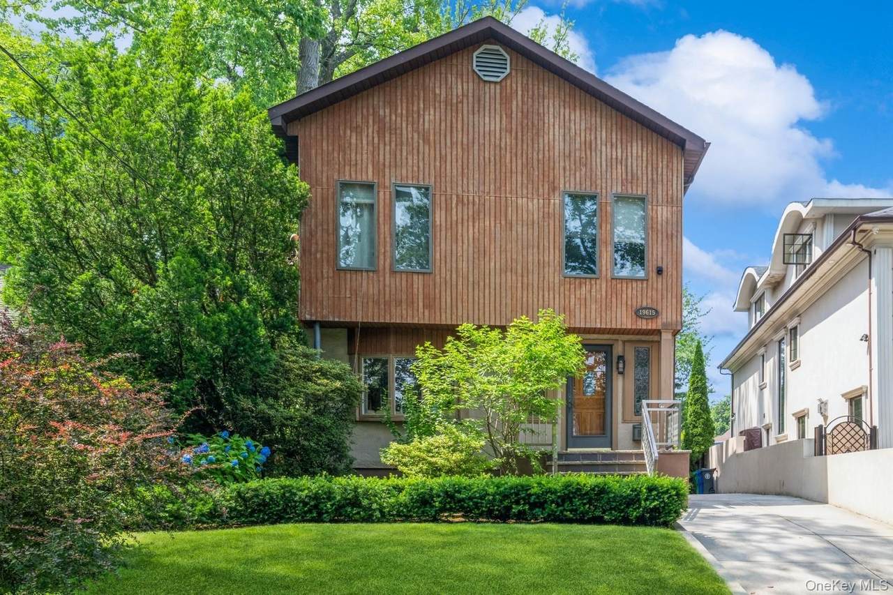 19615 Como Avenue - Photo 1