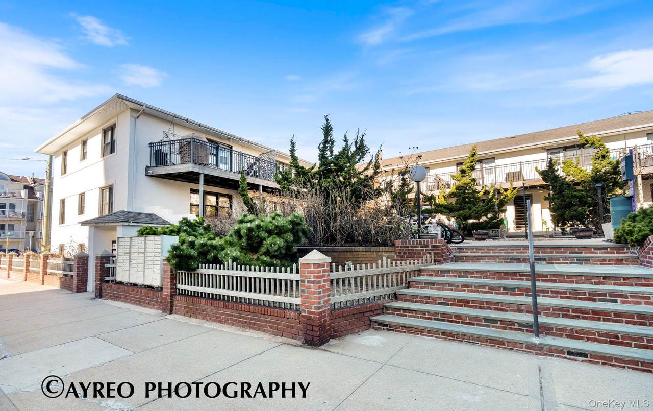 65 Broadway - Photo 1