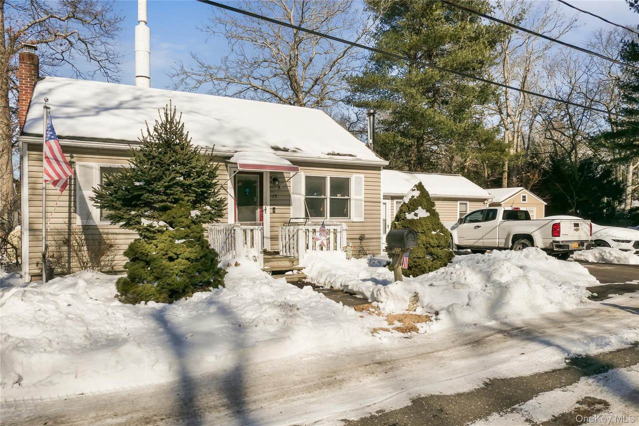 15 Private Road - Photo 1