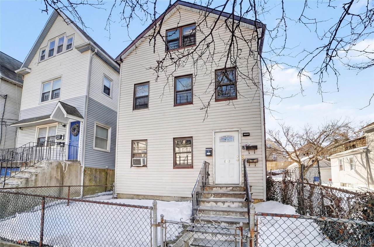 420 9th Avenue - Photo 1