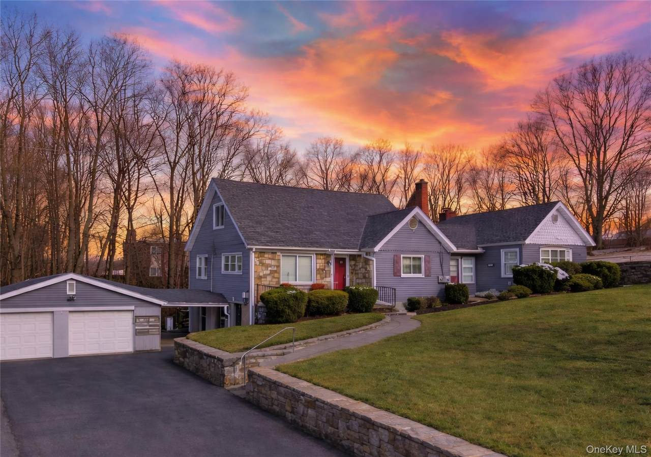 30 Lakeview Terrace - Photo 1