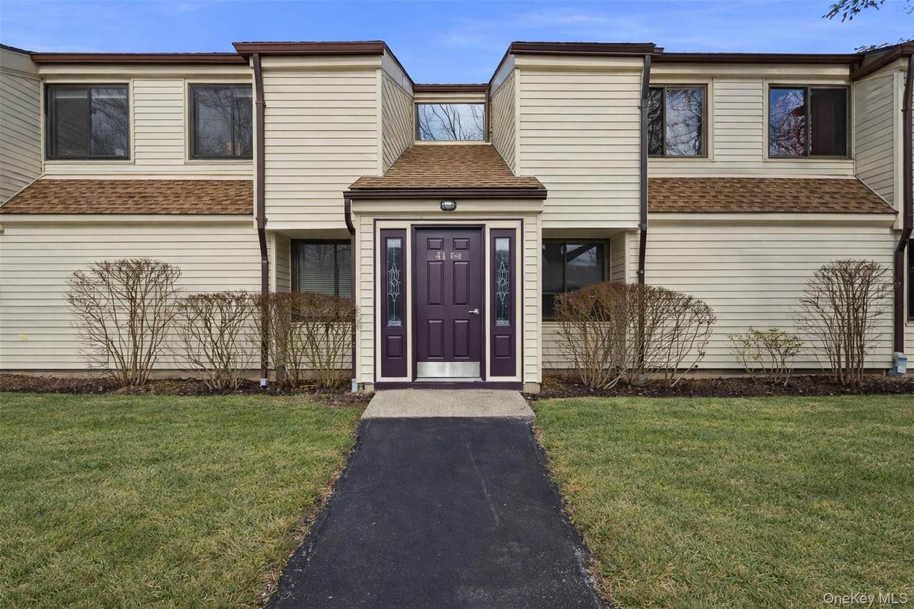 41 Jefferson Oval - Photo 1