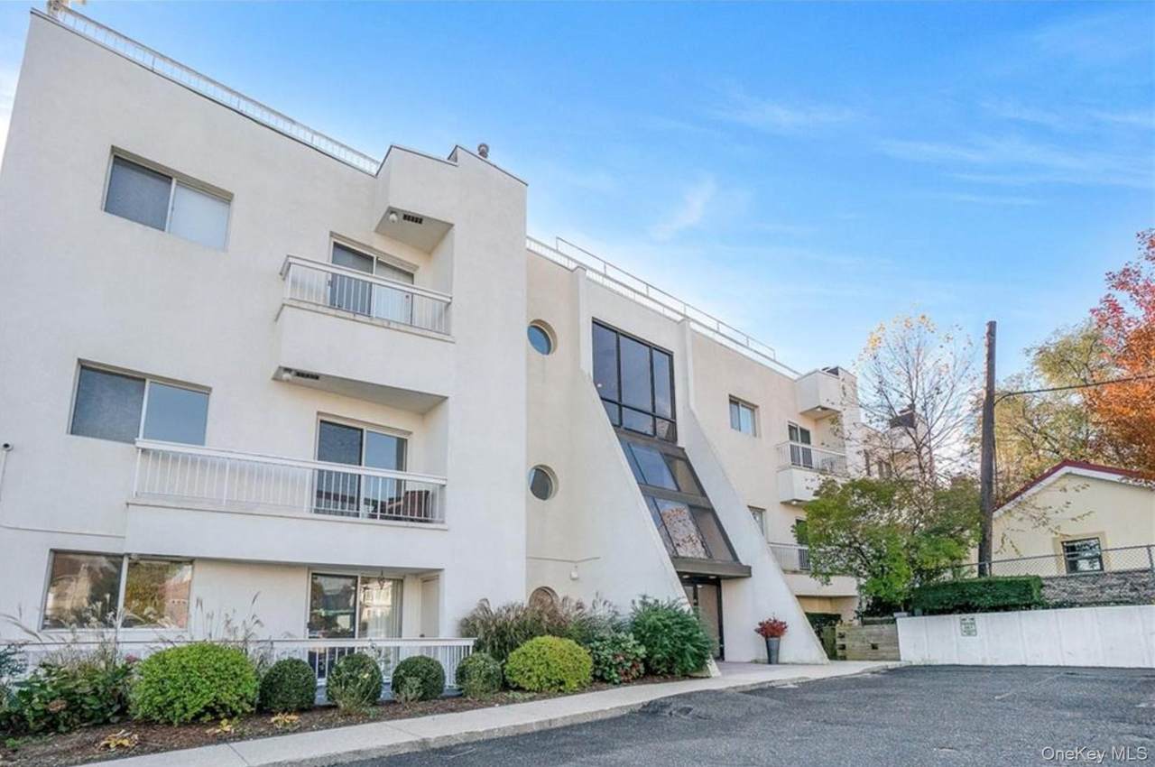 190 Schofield Street - Photo 1